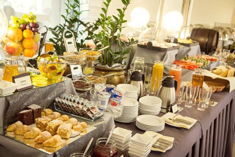 Hotel Miodowy Mlyn Opatow  Luaran gambar