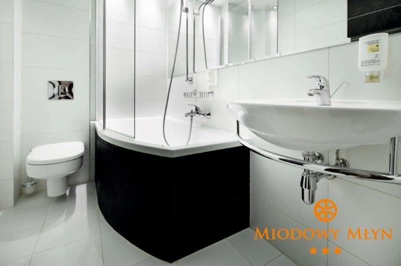 Hotel Miodowy Mlyn Opatow  Luaran gambar