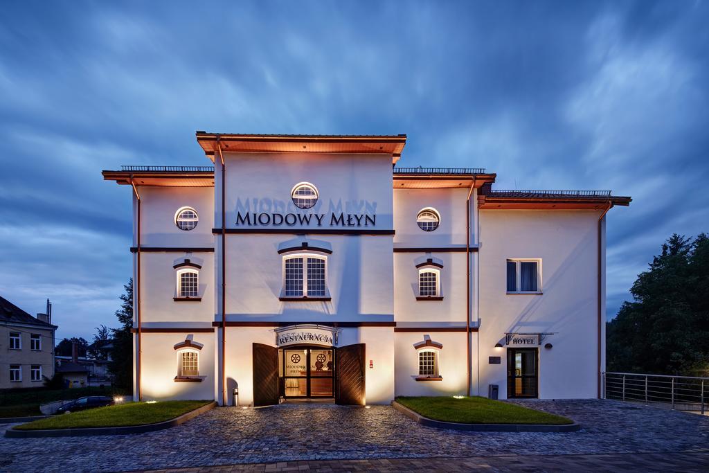Hotel Miodowy Mlyn Opatow  Luaran gambar