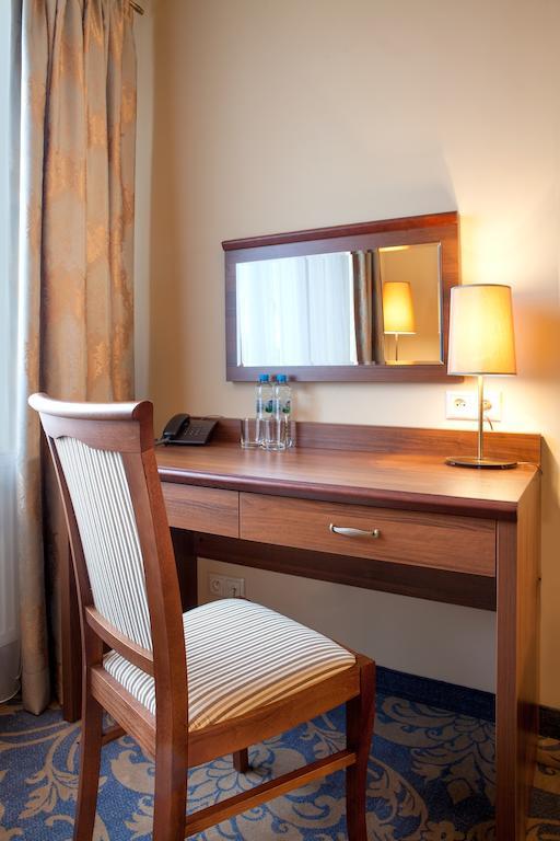 Hotel Miodowy Mlyn Opatow  Bilik gambar